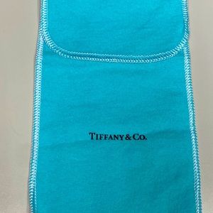 Authentic & Co. Tiffany Duster for jewelry, key chain or small accessories.